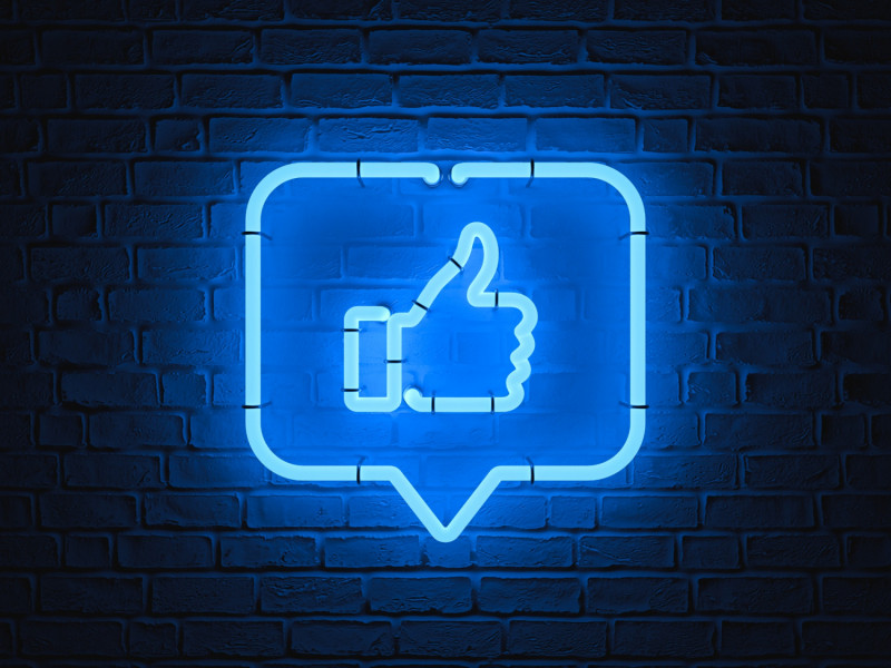 #EcomersyBasic #104: Jak zdobywać lajki na firmowym profilu FB?