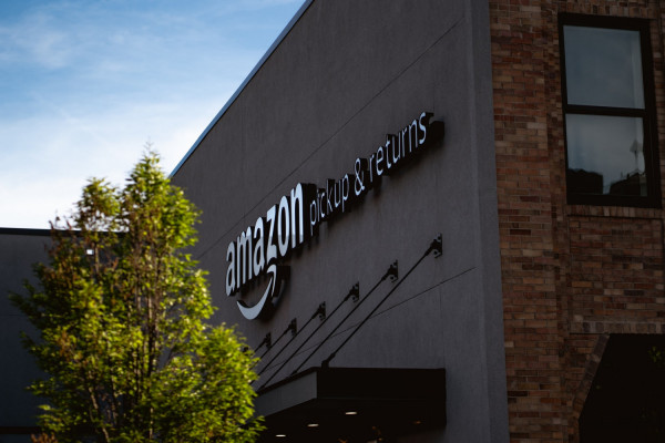 Amazon walczy z fałszywymi opiniami na temat swoich produktów