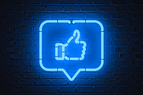 #EcomersyBasic #104: Jak zdobywać lajki na firmowym profilu FB?